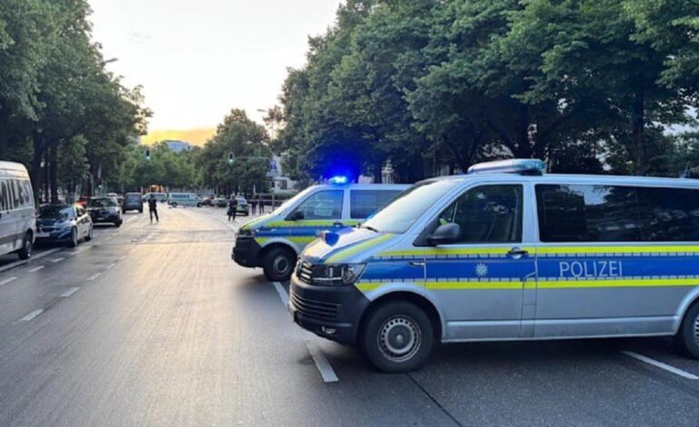 Una mujer ataca a varias personas con un cuchillo en plena calle en Múnich y es abatida por la policía