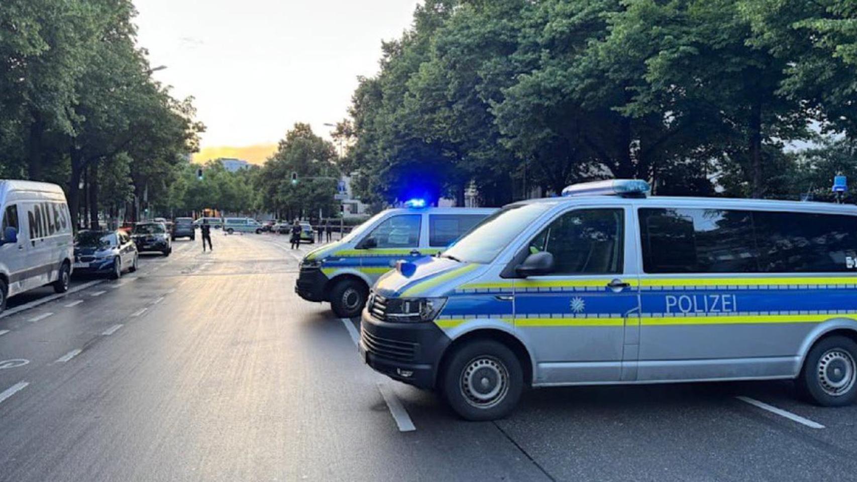 Una mujer ataca a varias personas con un cuchillo en plena calle en Múnich y es abatida por la policía
