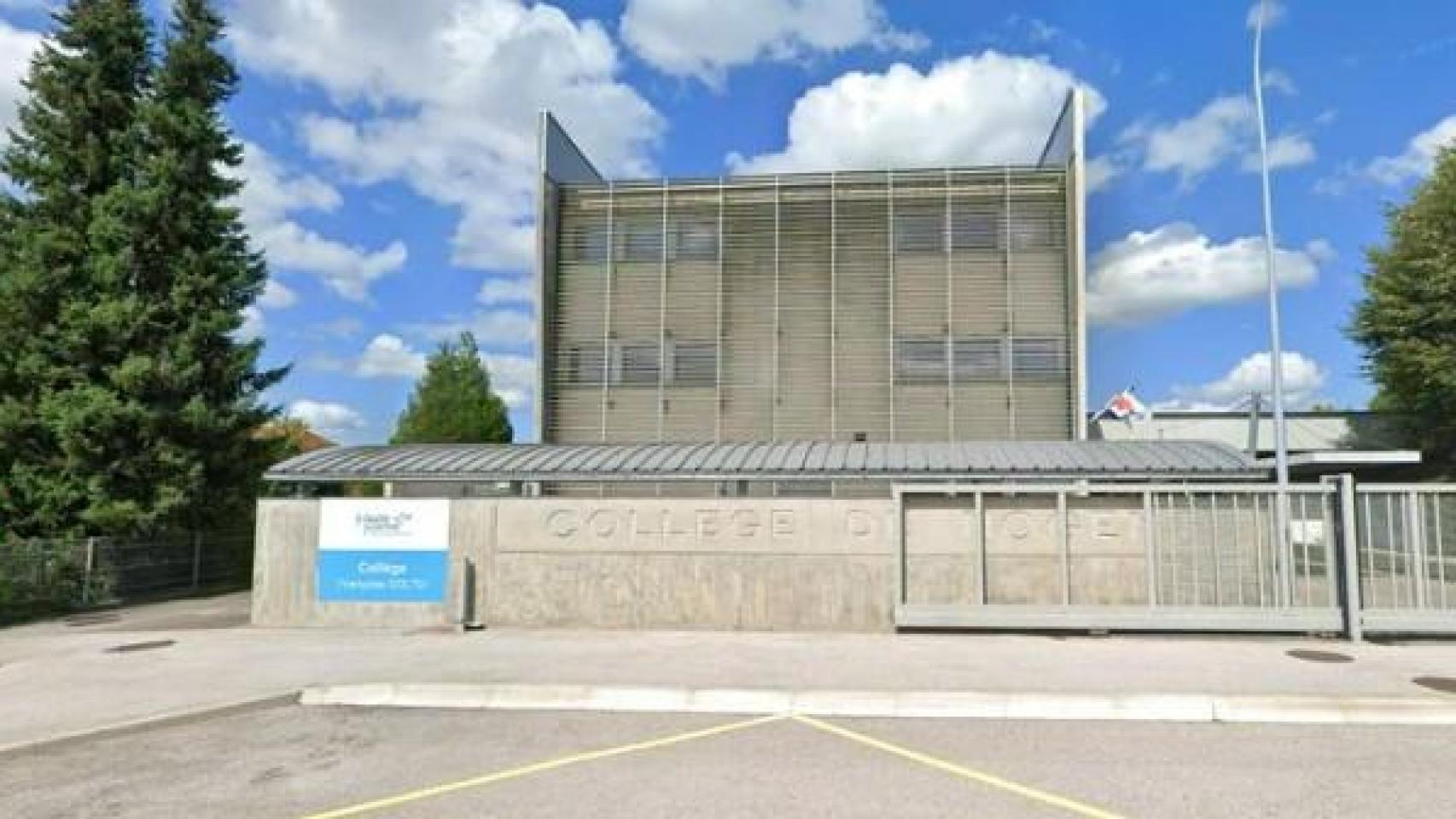 Un estudiante de 15 años mata a cuchilladas a una vigilante en un colegio de Nogent (Francia) durante un control de mochilas