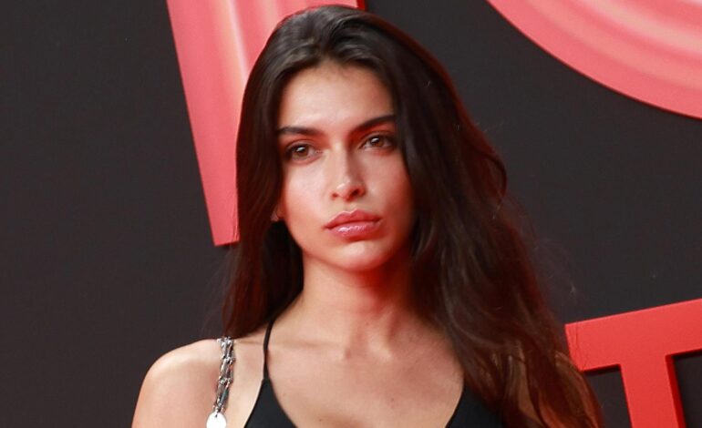 Corre a Pull&Bear para comprar el bikini de Lucía Rivera que marca tendencia este verano