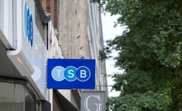 Sabadell analiza la venta de su filial en Reino Unido TSB en plena opa de BBVA