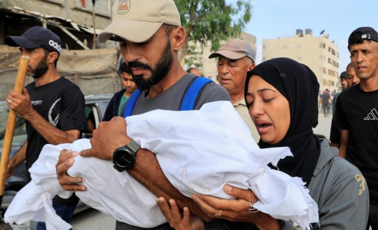 Al menos 51 muertos por disparos de Israel mientras esperaban a recibir ayuda humanitaria en el sur de Gaza