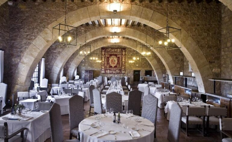 Paradores encarga una auditoría para redefinir su oferta gastronómica tras probar antes con estrellas Michelin