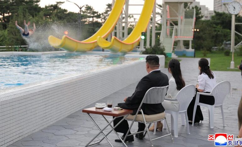 La mujer de Kim Jong-un inaugura el Marina d’Or norcoreano tras una misteriosa desaparición de año y medio