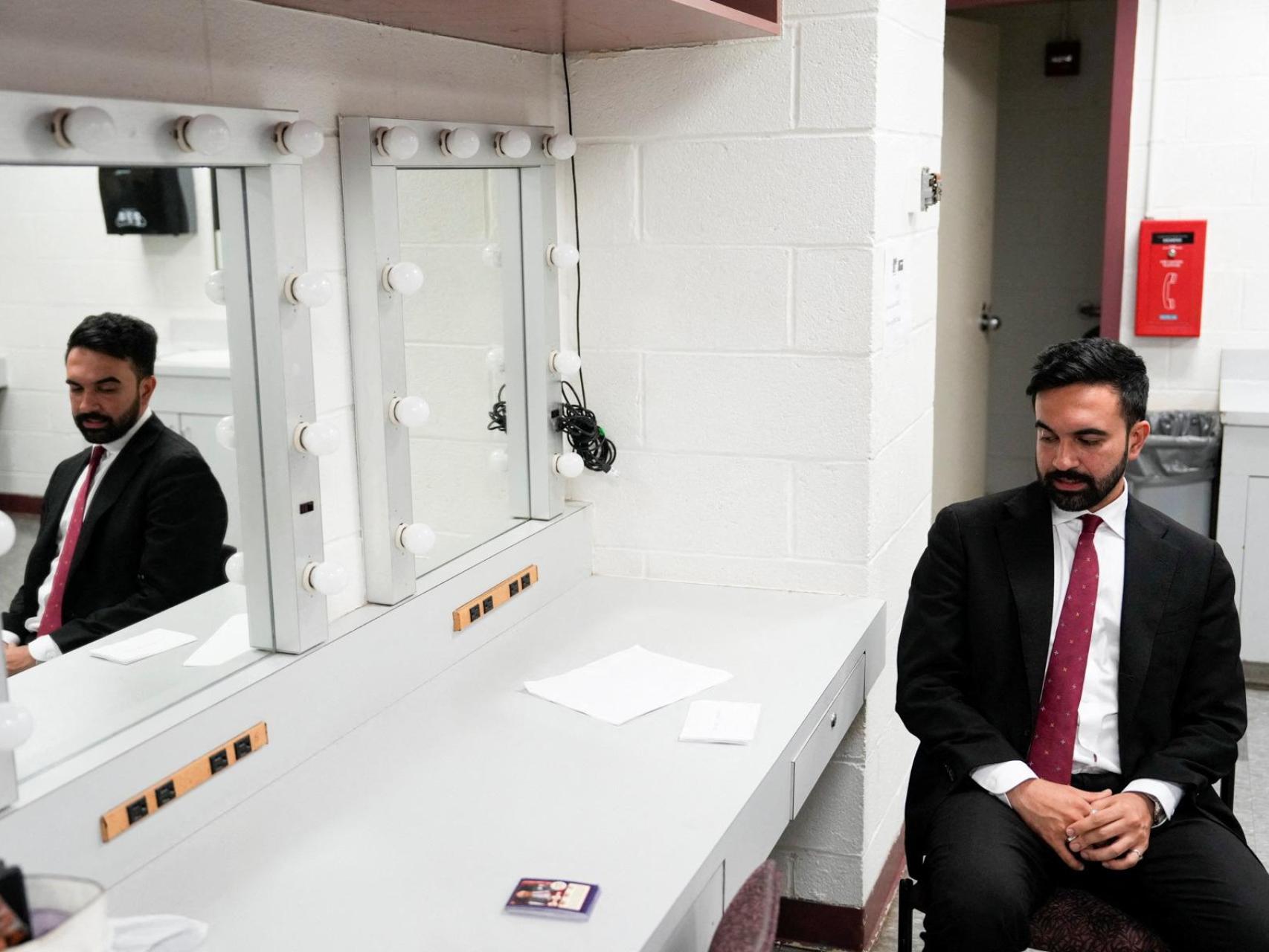 El éxito del ‘outsider’ Zohran Mamdani en Nueva York inquieta a una élite demócrata con más dinero que votantes