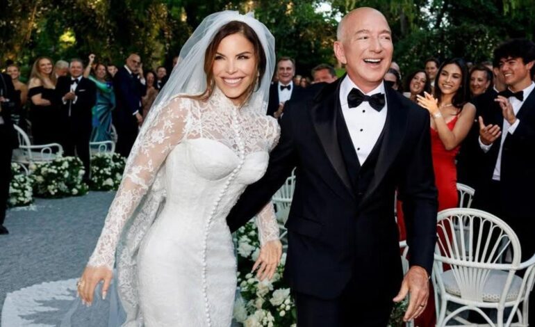las fotos de una boda blindada y un vestido de novia de Dolce&Gabbana inspirado en Sophia Loren