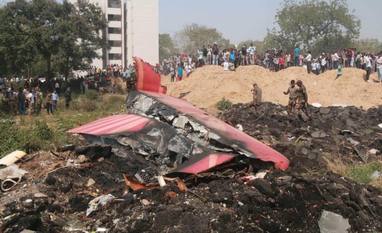 ACCIDENTE de AVIÓN en INDIA, hoy en directo