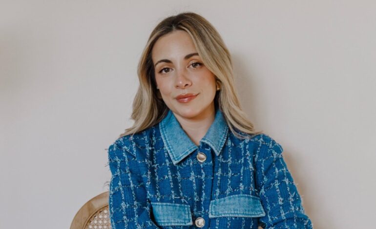 Carmen Santaella lanza su primera novela ‘Funeral en Greyfrias’: «Creo en las vidas pasadas»