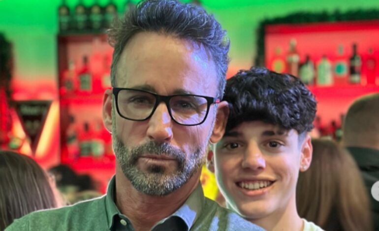 Escassi se emociona con el mensaje de su hijo y su exmujer en ‘Supervivientes 2025’: «Con 51 años has conseguido madurar, por fin»