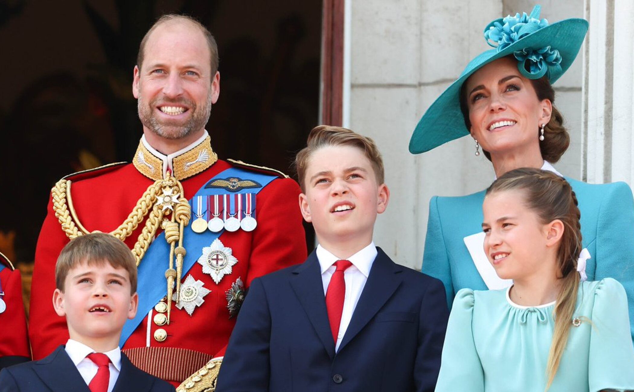 «¡Te queremos!»: George, Charlotte y Louis felicitan al Príncipe Guillermo en el Día del Padre con imágenes inéditas