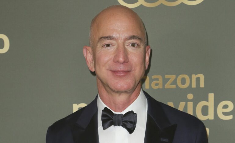 Cambio de planes en la boda de Jeff Bezos por las protestas vecinales y la tensión internacional