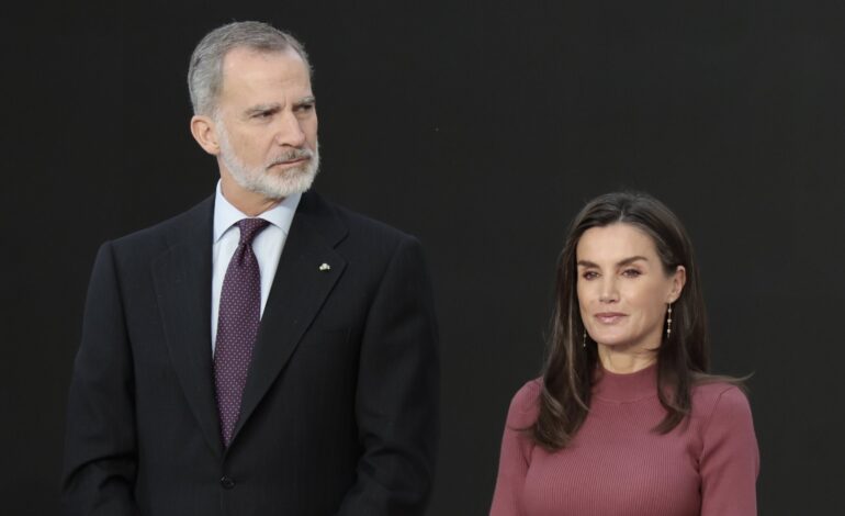 Los Reyes Felipe y Letizia congelan su sueldo y destina casi un millón de euros de a modernizar las comunicaciones