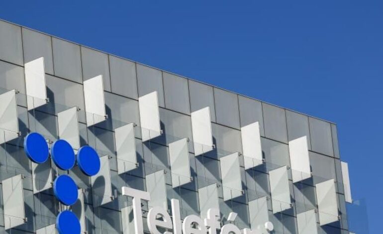 Telefónica vende a Millicom su filial en Ecuador por 330 millones y avanza en su salida de Hispanoamérica