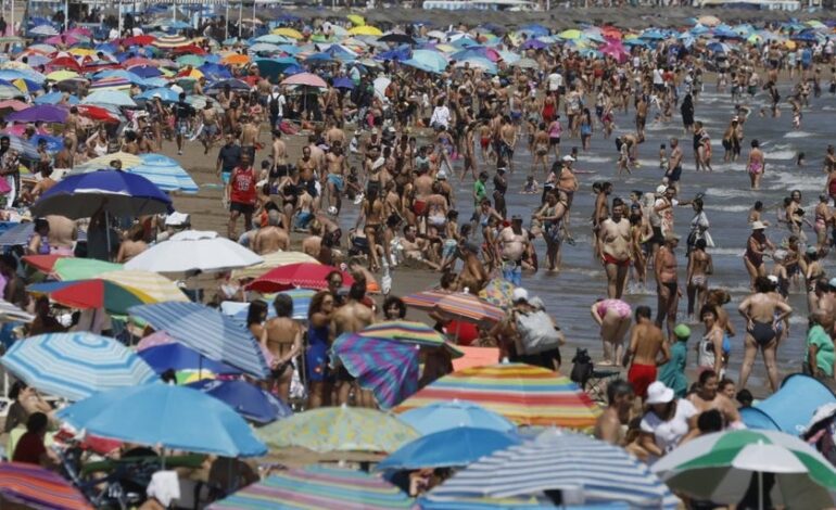 La rentabilidad del turismo español es más baja que la de Portugal o Grecia pese al ‘boom’ de visitantes