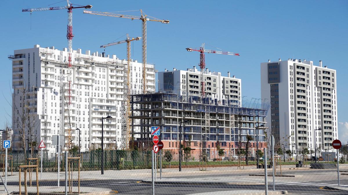 Edu Saz, experto en inversión inmobiliaria, alerta de por qué no debes comprar un piso anterior a 1985: «Puede ser tu ruina»