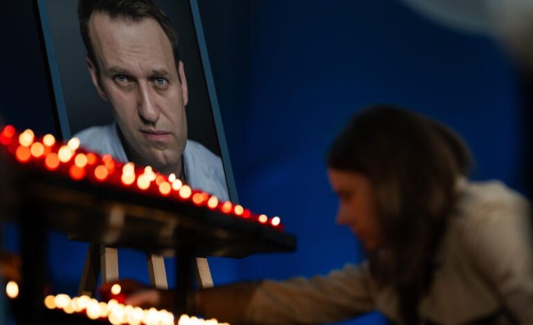 Alrededor de diez arrestados por las conmemoraciones del cumpleaños del Navalni en Rusia