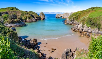 Vista de Berellín Cala, cerca de Prelezo.