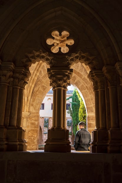 Alrededor del claustro, se organizan estadías en Monacal: sala de capítulos, cillería o almacén, cocina, refectorio y calefacción.