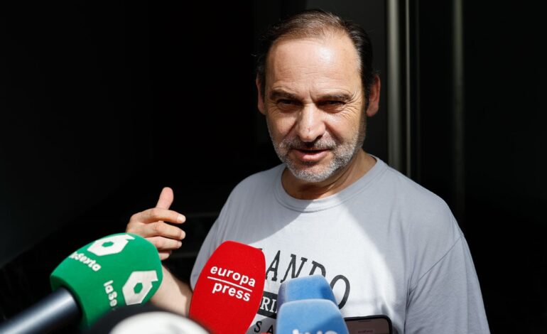 La UCO halla "grabaciones" que implican a Ábalos en el amaño de contratos "a cambio de comisiones"