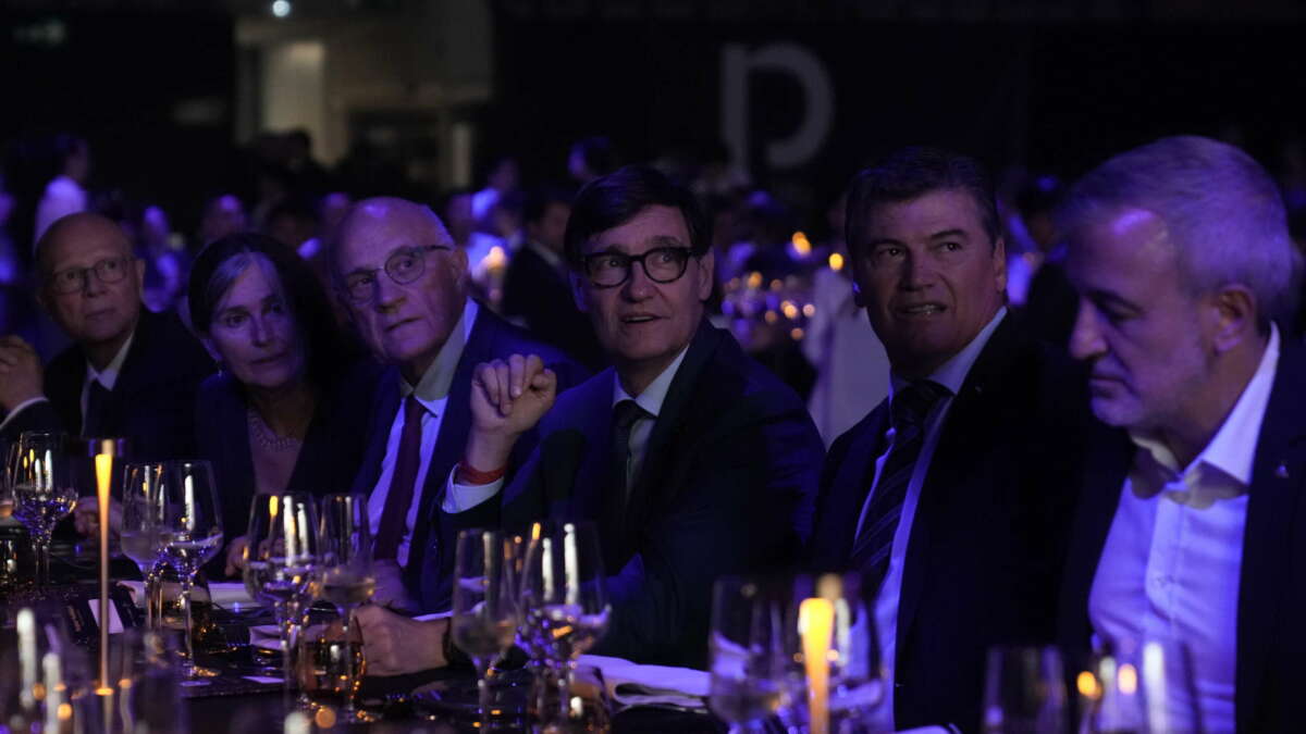 El presidente de Banco Sabadell, Josep Oliu; el presidente de la General de Catalunya, Salvador Illa; El presidente de Pimec, Antoni Cañete, y el alcalde de Barcelona, ​​Jaume Collboni. Foto: Pimec.
