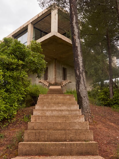 La casa solo Pezo von Ellrichshausen en Just Sculpture Trail (Teruel).
