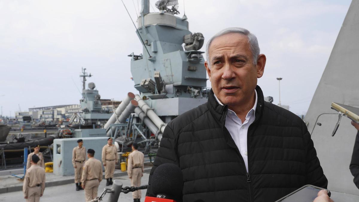 Netanyahu muestra fuerza en el exterior mientras lidia con graves problemas internos en casa