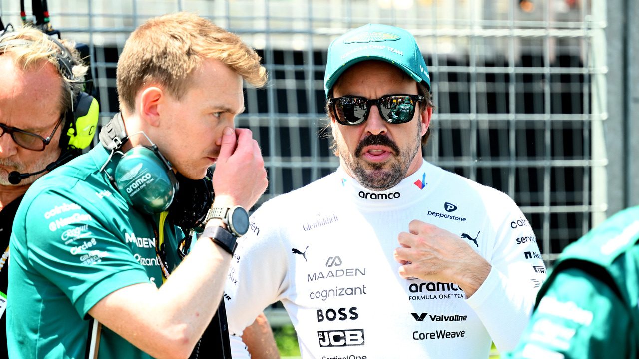 La sonrisa de Fernando Alonso al hablar de Silverstone y las piezas que vienen: «Tengo curiosidad…»