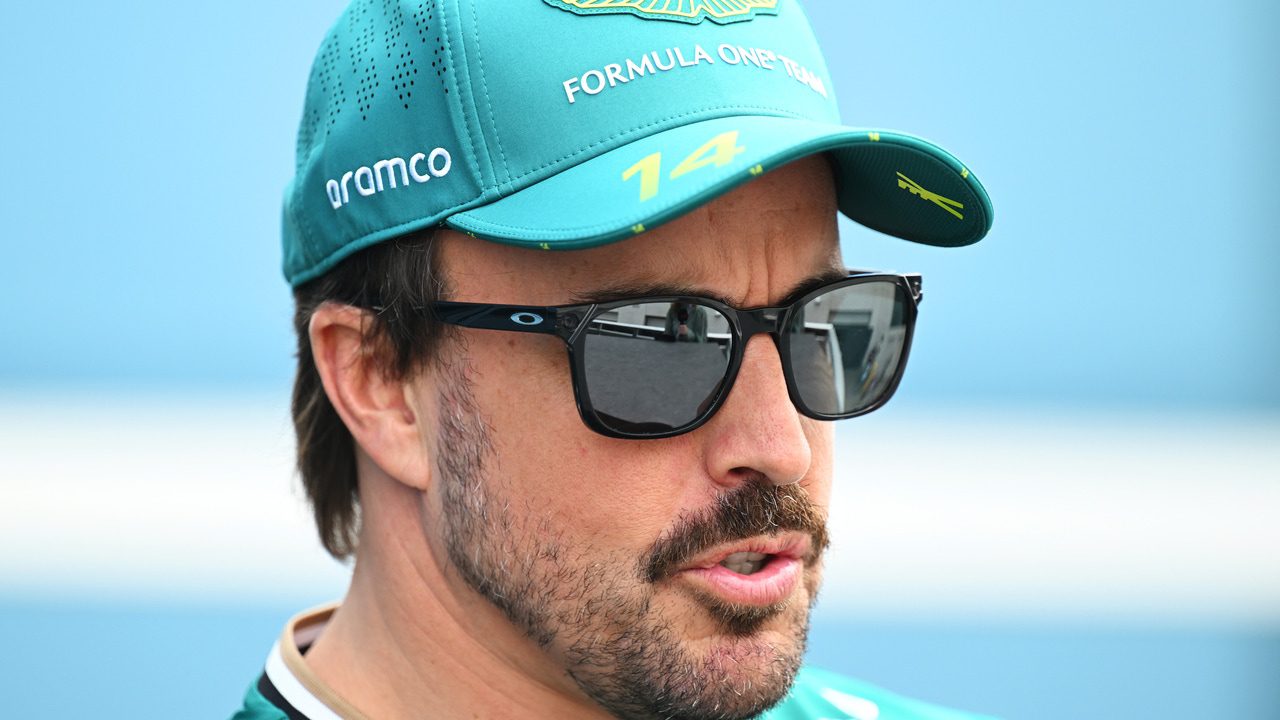 Malas, muy malas noticias de Fernando Alonso a Aston Martin