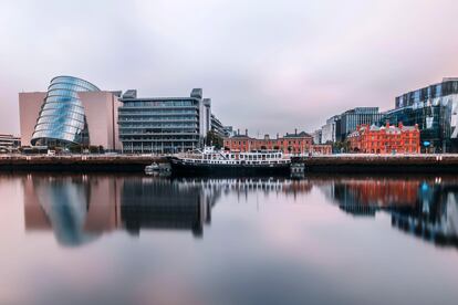 Vista de la zona conocida como “Silicon Docks” o los Dockland, en Dublín.