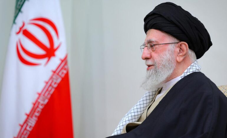 Israel sugiere la eliminación de Jamenei y abre la puerta al cambio de régimen