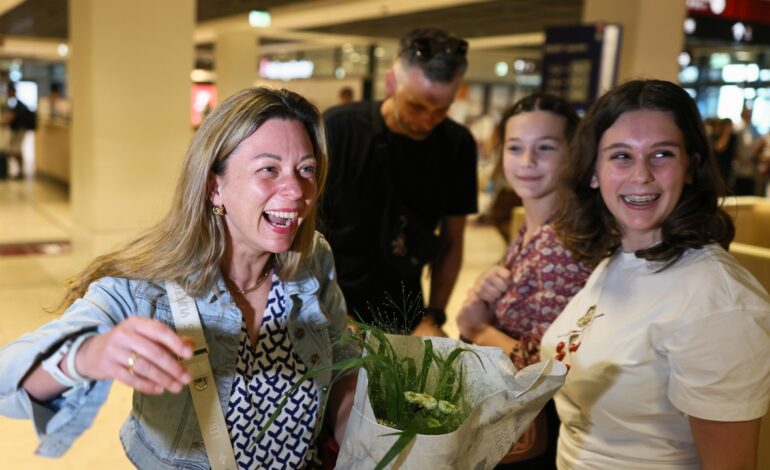 Europa inicia los planes de repatriación de sus nacionales atrapados en Israel e Irán