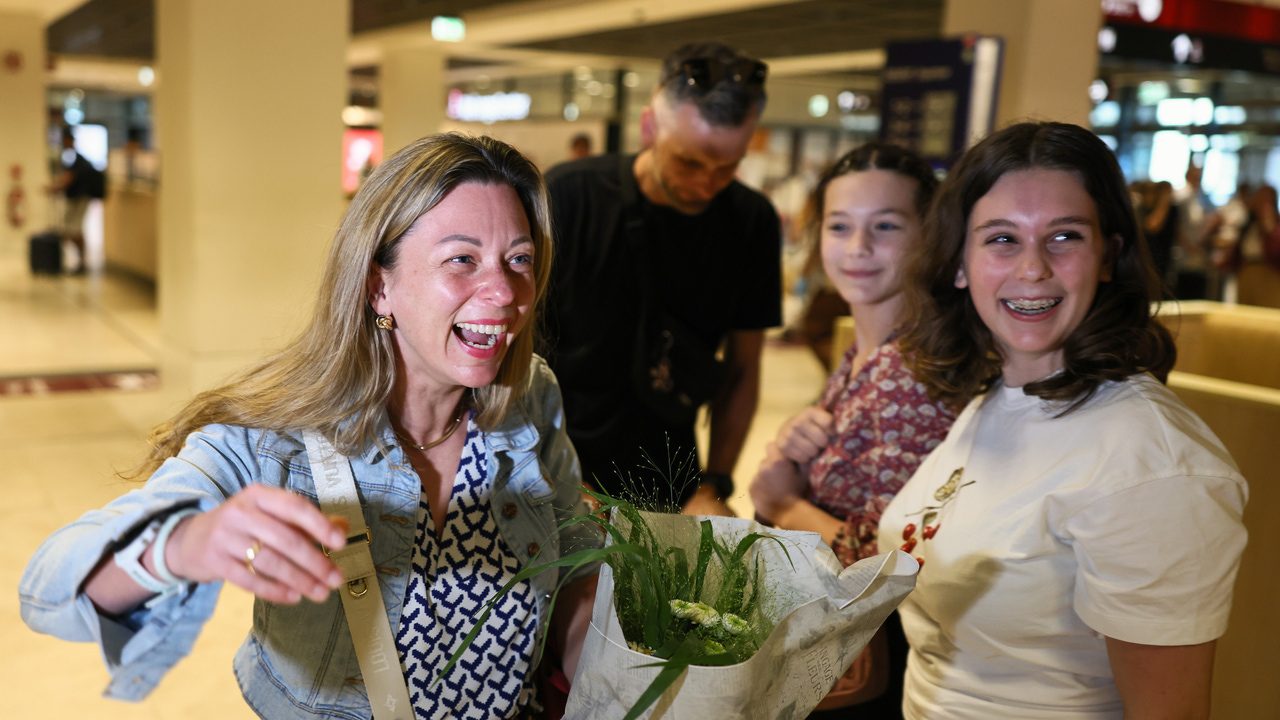 Europa inicia los planes de repatriación de sus nacionales atrapados en Israel e Irán