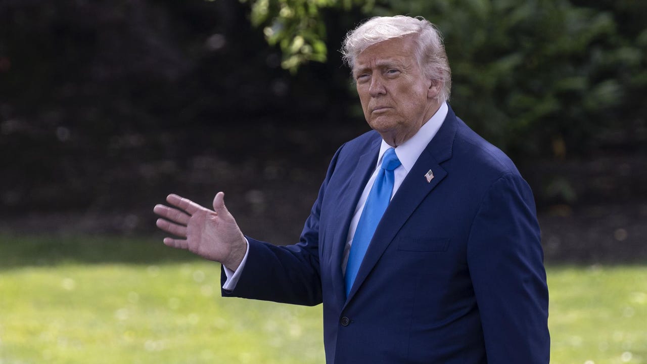 Trump lanza su propia compañía de telefonía móvil «Made in America»