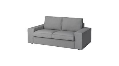 Un detalle de este sofá de dos lados en gris. Ikea.