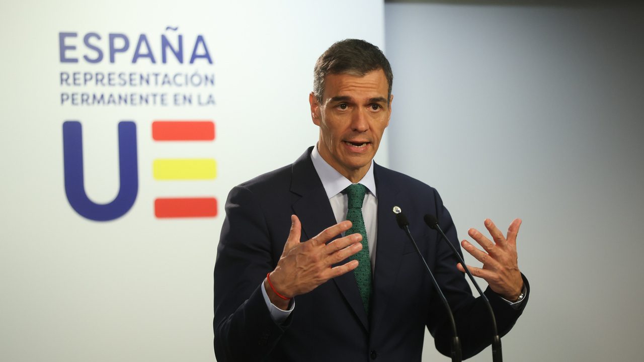 Sánchez advierte que ser de la OTAN «no implica el seguidismo ciego que otros proponen en nuestro país»