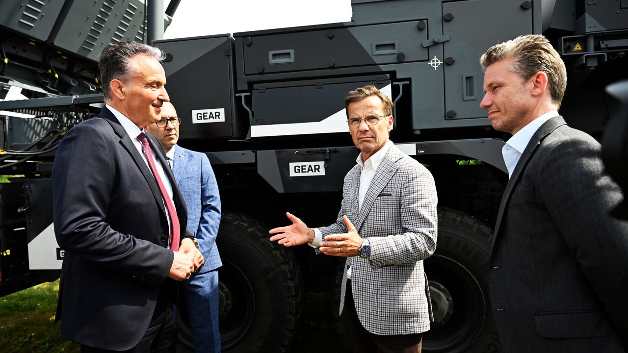 El Ejército sueco muestra sus nuevas armas para derribar drones desde Gotland