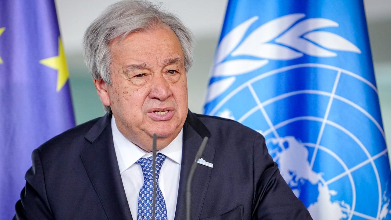 Guterres llama a los bancos de desarrollo a unirse y pide en Sevilla «cambiar el rumbo»