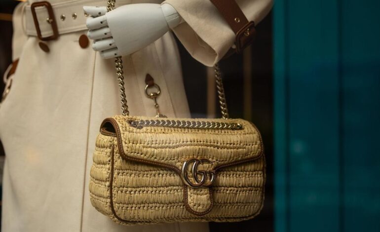CRISIS DEL LUJO | Del freno de la economía china a la caída de ventas de LVMH y Kering y la cascada de cambios de diseñadores: la crisis del lujo en 5 claves