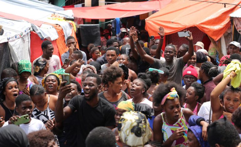 La OEA promete apoyo a la seguridad en Haití, mientras EE. UU. expone a la deportación a miles de haitianos