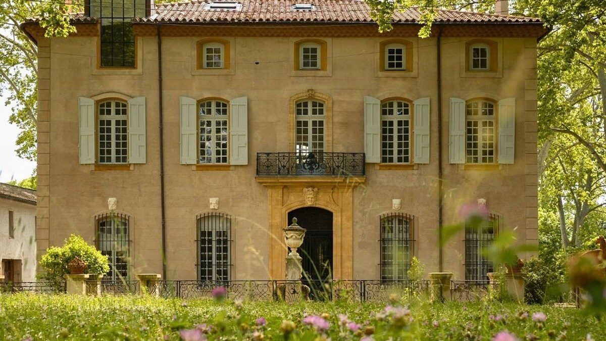 un viaje al corazón de la Provenza francesa para redescubrir al “padre de todos los pintores”
