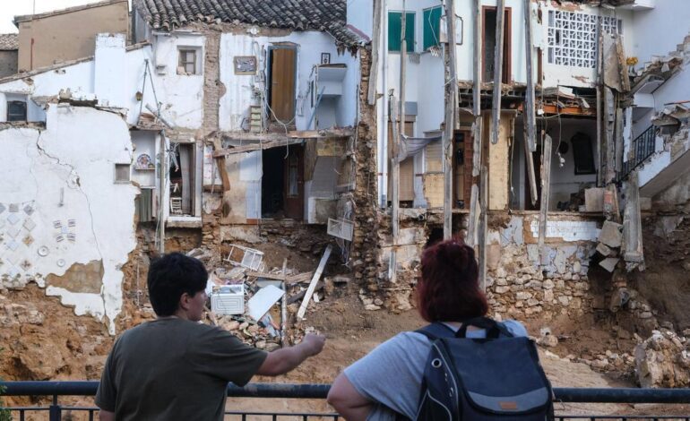 El Ministerio de Vivienda ultima la compra al fondo Blackstone de un lote pisos para los afectados por la DANA