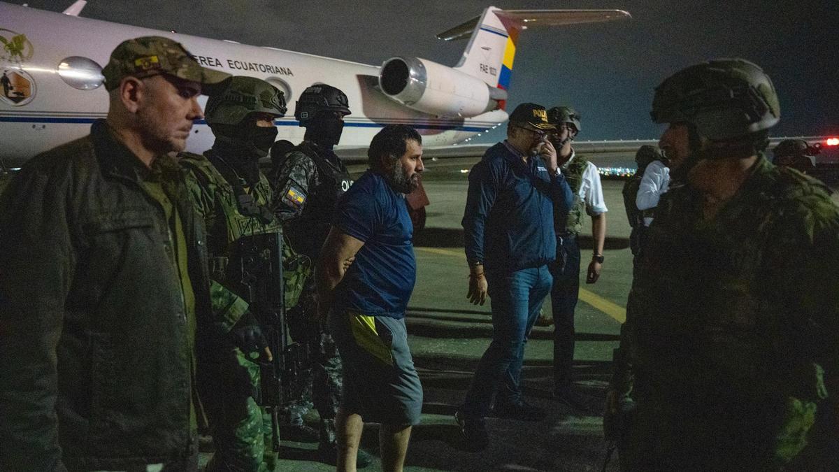 El Ejército ecuatoriano captura al principal líder del narcotráfico que se había fugado de la cárcel en enero de 2024