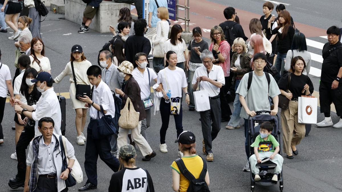 La natalidad de Japón cae sin freno a pesar de los esfuerzos del Gobierno y pone en jaque el futuro del país