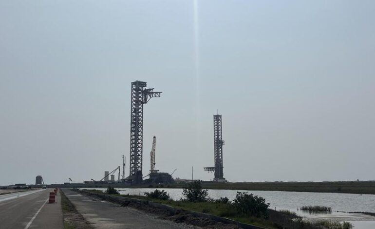 Un cohete de SpaceX explota cuando realizaba pruebas en tierra