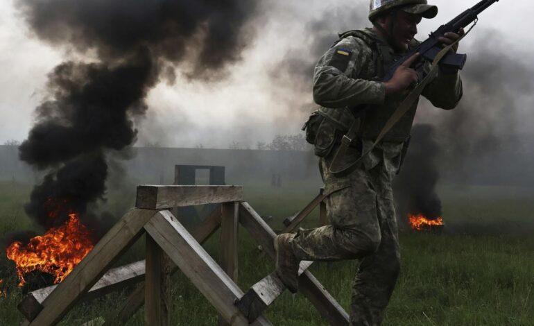Renuncia el jefe del ejército ucraniano tras ataque ruso a un campo de entrenamiento