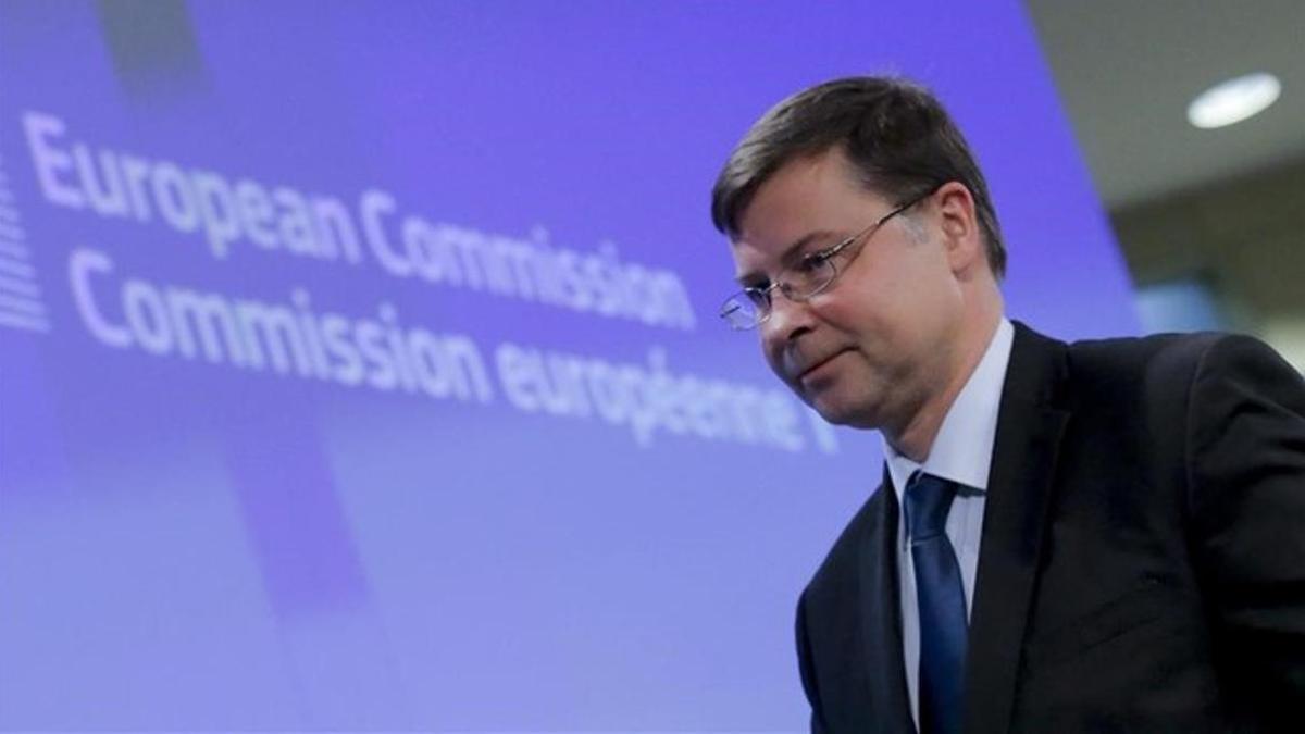 La Comisión Europea pide acelerar el cumplimiento del plan de recuperación y gastar 335.000 millones en un año
