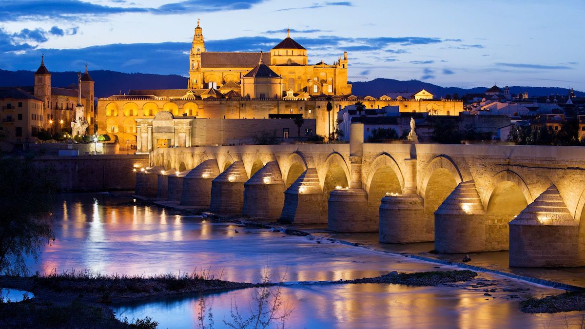 aprovecha tu escapada para disfrutar de una noche de duende flamenco