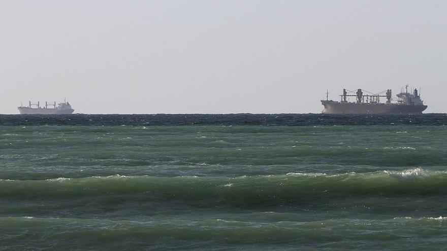 EEUU BOMBARDEA IRÁN | Irán promete venganza mientras su parlamento reclama el cierre del estrecho de Ormuz