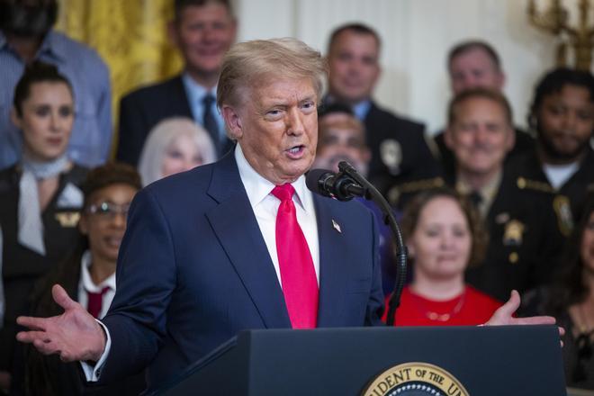 Trump dice estar convencido de que España acabará dedicando el 5% de su PIB a defensa