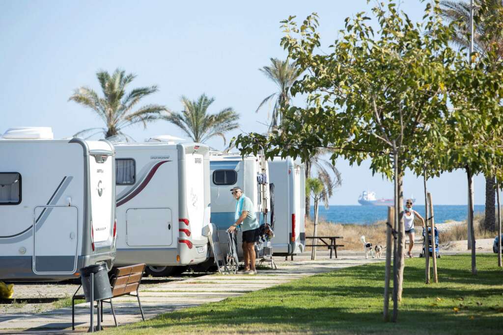 Un pueblo alza la voz y se gasta 20.000 euros para impedir que se instalen campamentos en el parque de caravanas